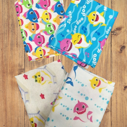 4 Fat Quarters - Assorted Baby Shark Fat Quarter Bundle