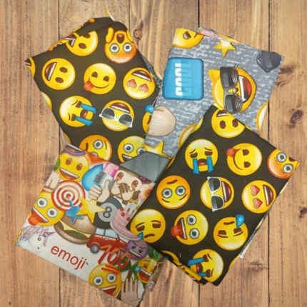 4 Fat Quarters - Assorted Emoji Fat Quarter Bundle