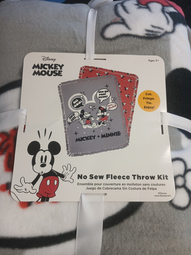 72" x 60" Mickey Minnie See YA Soon No Sew Blanket Kit