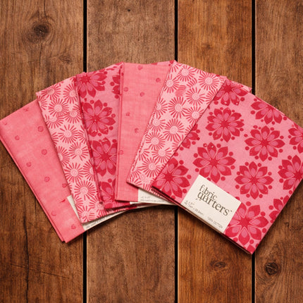 6 Fat Quarters - Blushing Blooms Fat Quarter Bundle