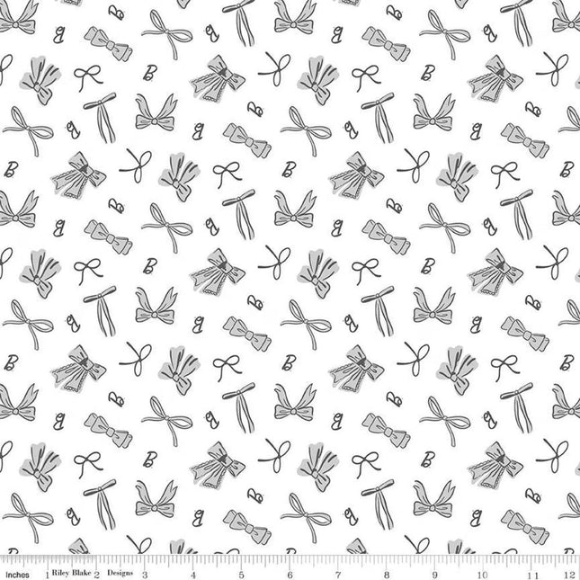 Curtain Valance - Barbie Vintage Bows White Cotton Table Runner & Placemats