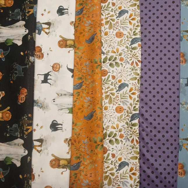 4 Fat Quarters - Assorted Trick or Treat Fat Quarter Bundle
