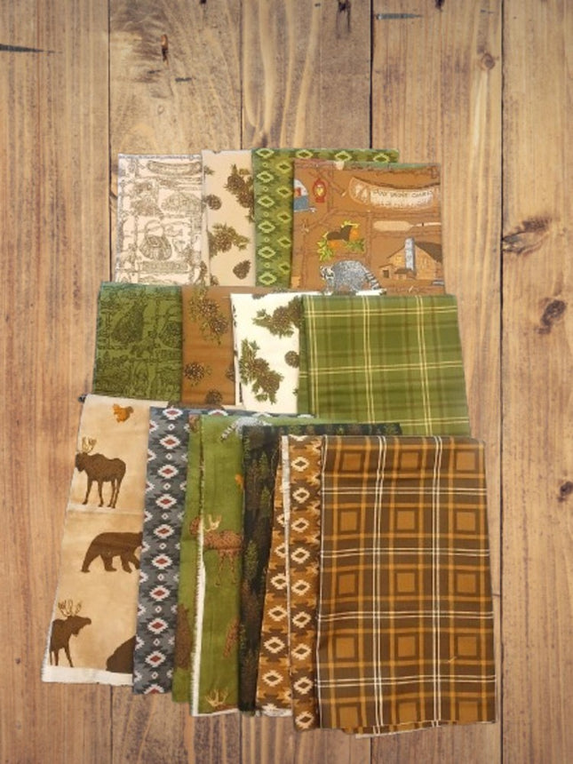 14 Fat Quarters - Assorted Pine Grove Wildlife Fat Quarter Bundle
