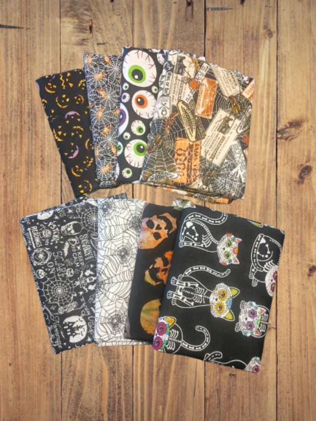 8 Fat Quarters - Assorted Halloween Fat Quarter Bundle
