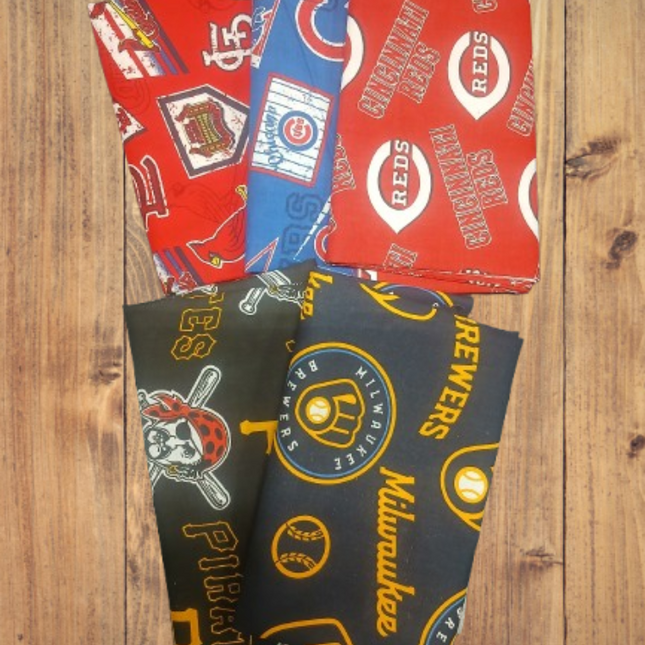 5 Fat Quarters -National League Central Fat Quarter Bundle